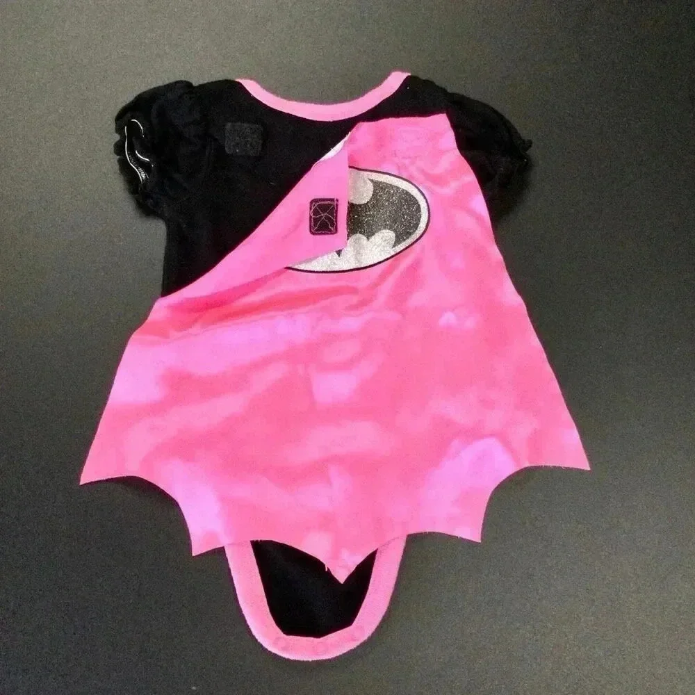 DC Comics Batman Kids Black Pink Glitter Logo Cape‎ Romper Costume 0-3M